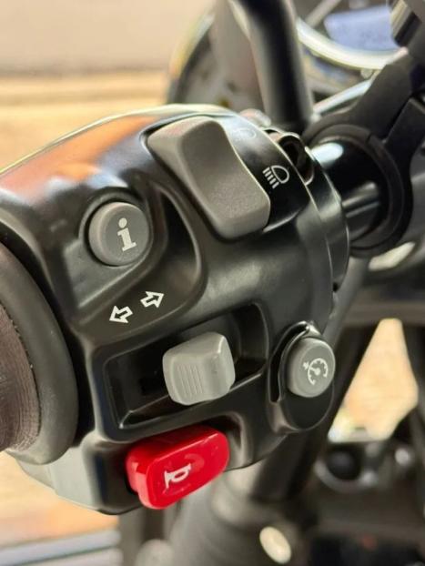 TRIUMPH Boneville T120 1200 , Foto 13