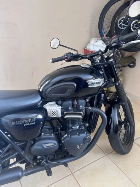 TRIUMPH Bonneville T100 900 , Foto 12