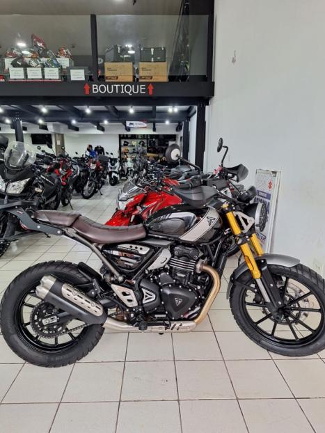TRIUMPH Scrambler 400X , Foto 1