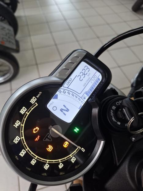 TRIUMPH Scrambler 400X , Foto 3