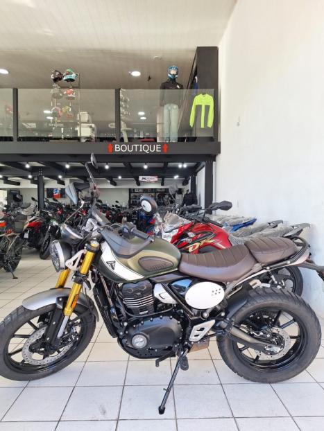 TRIUMPH Scrambler 400X , Foto 2