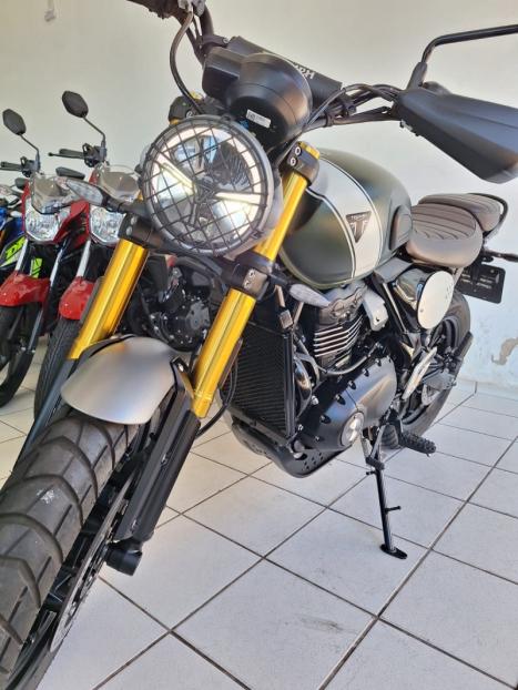 TRIUMPH Scrambler 400X , Foto 4