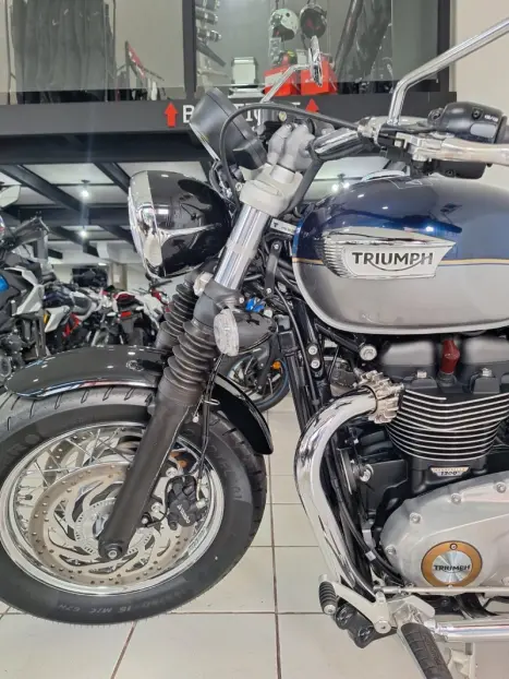 TRIUMPH Speed Twin 1200 , Foto 10