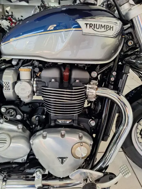 TRIUMPH Speed Twin 1200 , Foto 14
