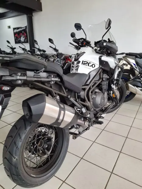 TRIUMPH Tiger 1200 XCX, Foto 24