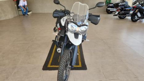 TRIUMPH Tiger 800 ABS, Foto 2