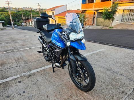 TRIUMPH Tiger 800 XRX, Foto 3