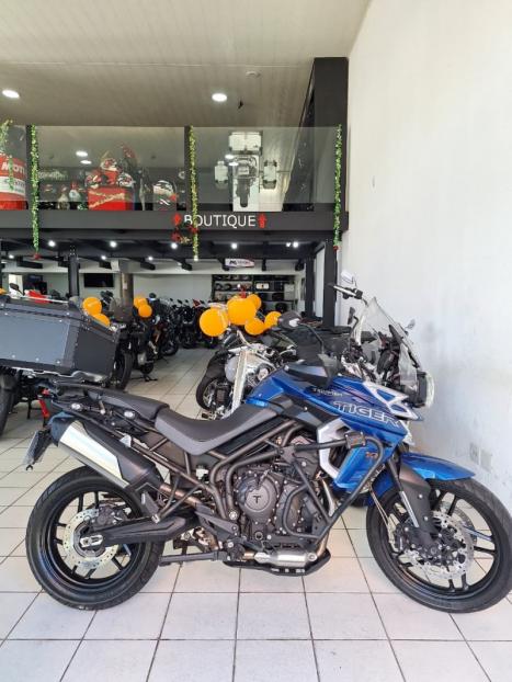 TRIUMPH Tiger 800 XRX, Foto 1