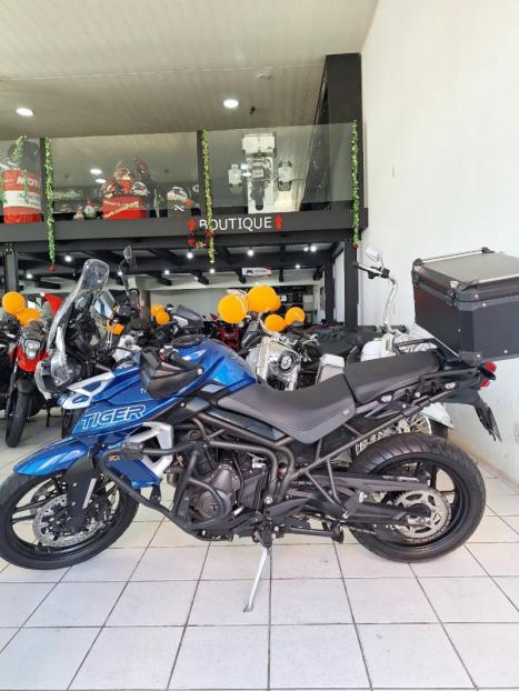 TRIUMPH Tiger 800 XRX, Foto 2