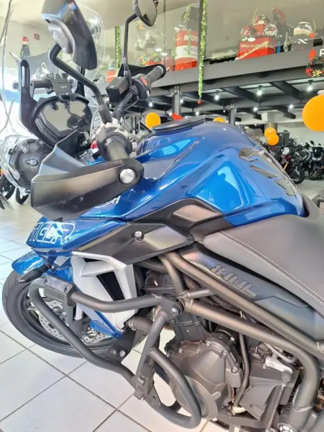 TRIUMPH Tiger 800 XRX, Foto 10