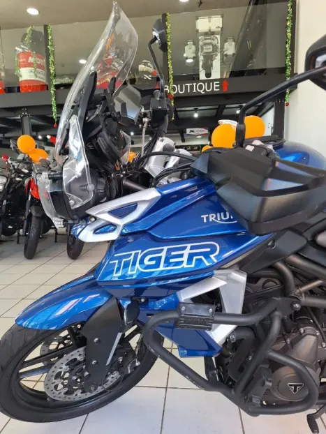 TRIUMPH Tiger 800 XRX, Foto 12