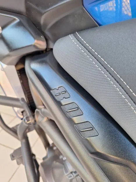 TRIUMPH Tiger 800 XRX, Foto 14