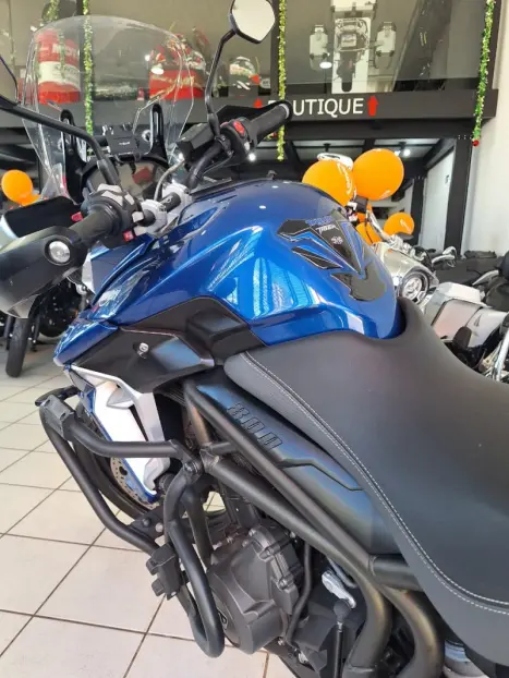 TRIUMPH Tiger 800 XRX, Foto 15