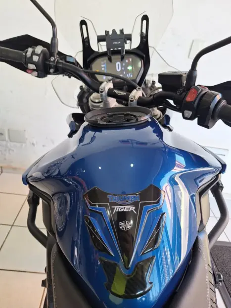 TRIUMPH Tiger 800 XRX, Foto 18