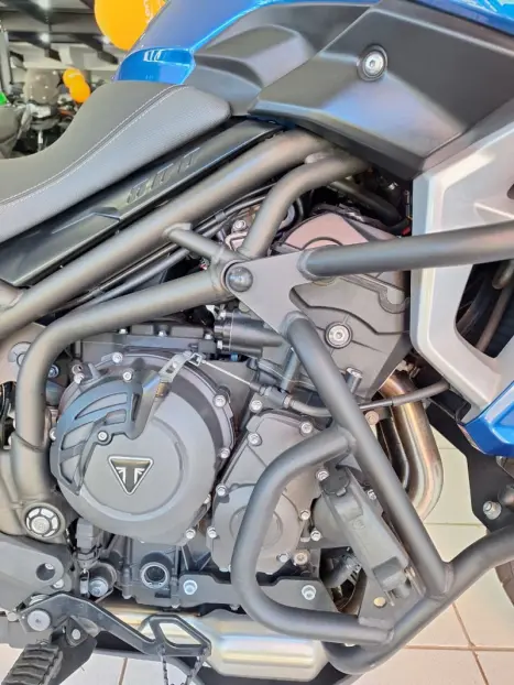 TRIUMPH Tiger 800 XRX, Foto 21