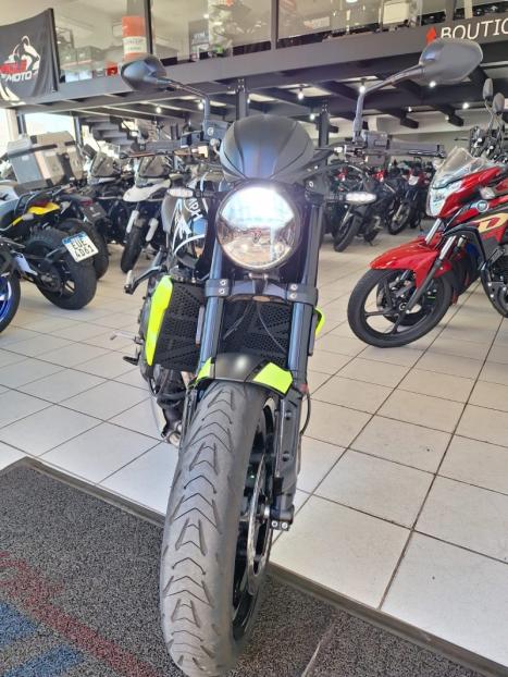 TRIUMPH Trident 660 , Foto 8
