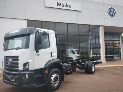 VOLKSWAGEN 17-190 E CONSTALLATION, Foto 1