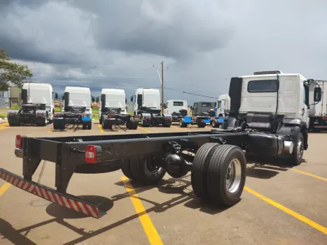 VOLKSWAGEN 17-190 E CONSTALLATION, Foto 4