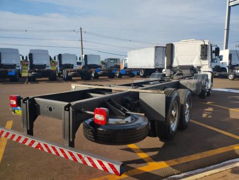 VOLKSWAGEN 24-250 BITRUCK 8X2, Foto 4