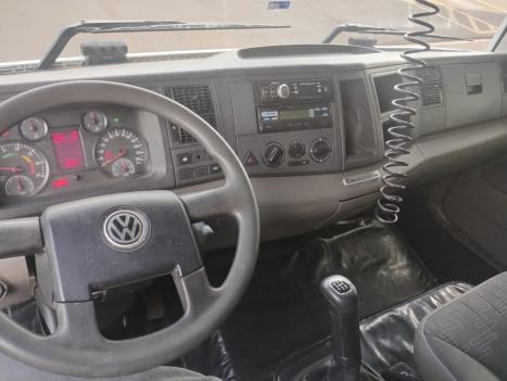 VOLKSWAGEN 24-280 CONSTELLATION 6x2, Foto 6