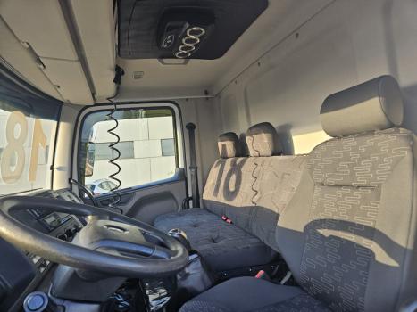 VOLKSWAGEN 24-280 SC , Foto 5