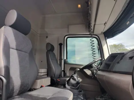 VOLKSWAGEN 24-280 SC , Foto 6