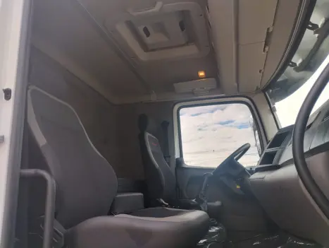 VOLKSWAGEN 30-280 8X2 - CHASSI, Foto 6