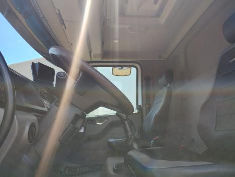 VOLKSWAGEN 31-280 E-CONSTELLATION 6X4, Foto 5