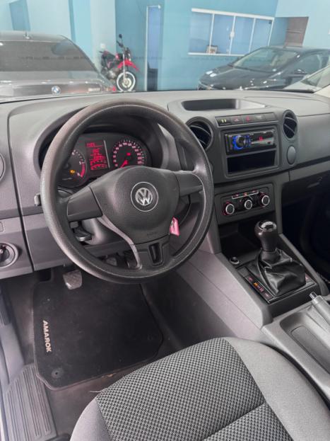 VOLKSWAGEN Amarok 2.0 16V 4X4 CABINE SIMPLES TURBO INTERCOOLER, Foto 9 VOLKSWAGEN Amarok 2.0 16V 4X4 CABINE SIMPLES TURBO INTERCOOLER, Foto 9