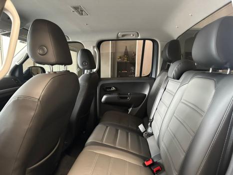 VOLKSWAGEN Amarok 3.0 V6 CABINE DUPLA HIGHLINE 4X4 TURBO INTERCOOLER AUTOM�TICO, Foto 18