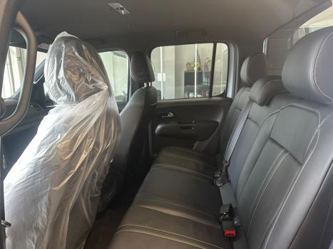 VOLKSWAGEN Amarok 3.0 V6 CABINE DUPLA HIGHLINE EXTREME 4X4 TURBO INTERCOOLER AUTOM�TICO, Foto 25