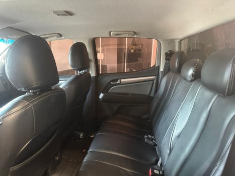 VOLKSWAGEN Amarok 3.0 V6 CABINE DUPLA HIGHLINE EXTREME 4X4 TURBO INTERCOOLER AUTOM�TICO, Foto 30