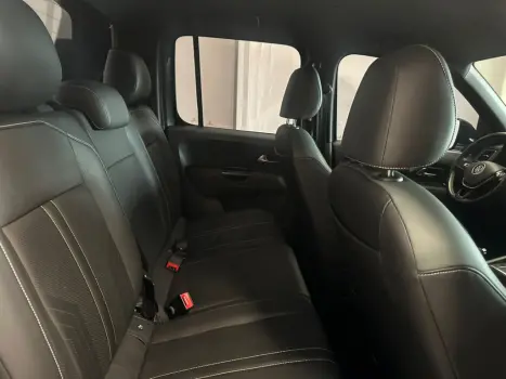 VOLKSWAGEN Amarok 3.0 V6 CABINE DUPLA HIGHLINE EXTREME 4X4 TURBO INTERCOOLER AUTOM�TICO, Foto 20