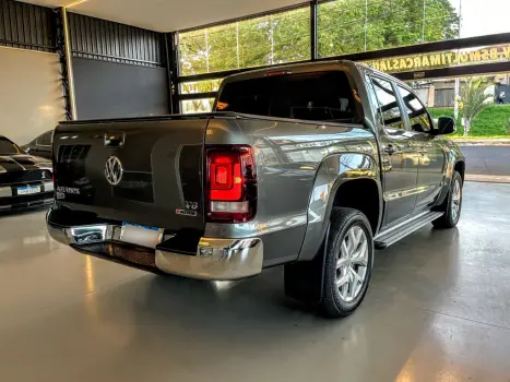 VOLKSWAGEN Amarok 3.0 V6 CABINE DUPLA HIGHLINE 4X4 TURBO INTERCOOLER AUTOMTICO, Foto 3