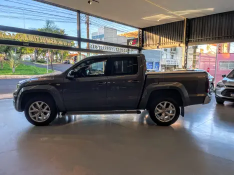 VOLKSWAGEN Amarok 3.0 V6 CABINE DUPLA HIGHLINE 4X4 TURBO INTERCOOLER AUTOMTICO, Foto 8