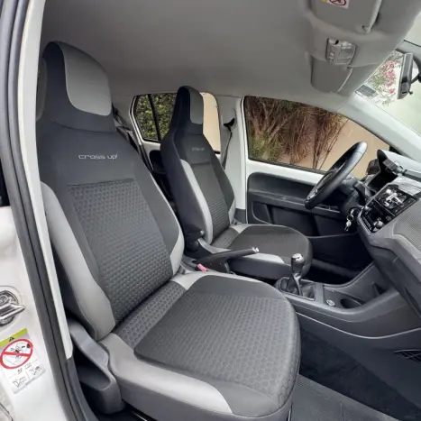 VOLKSWAGEN Cross UP 1.0 12V 4P TSI FLEX, Foto 14