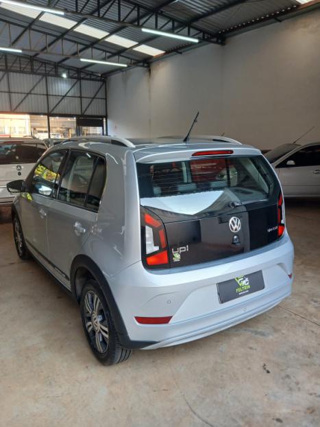 VOLKSWAGEN Cross UP 1.0 12V 4P TSI FLEX, Foto 8