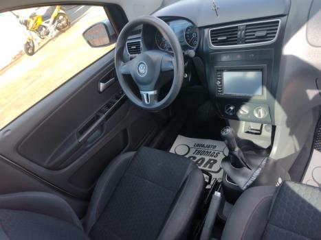 VOLKSWAGEN Crossfox 1.6 4P FLEX, Foto 2