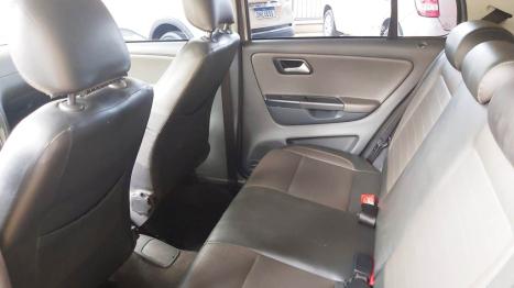 VOLKSWAGEN Crossfox 1.6 4P FLEX I-MOTION AUTOMATIZADO, Foto 5