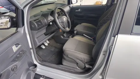 VOLKSWAGEN Crossfox 1.6 4P FLEX, Foto 6