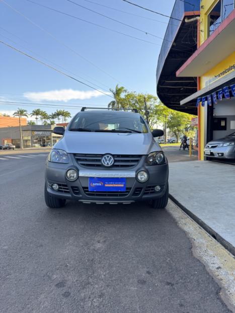 VOLKSWAGEN Crossfox 1.6 4P FLEX, Foto 2