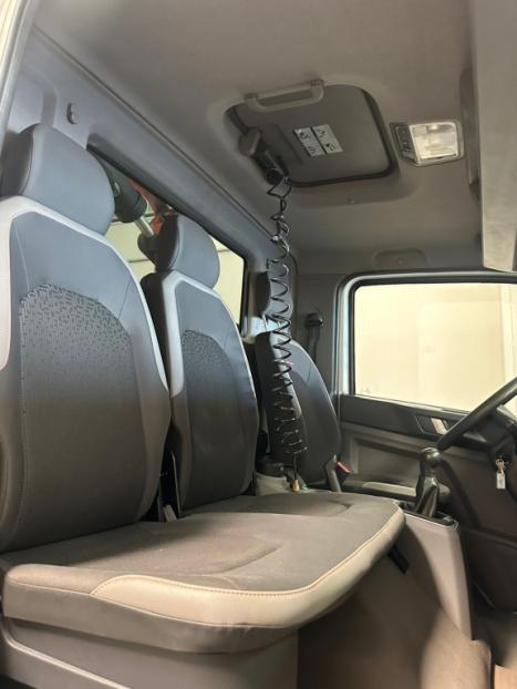 VOLKSWAGEN Delivery 11-180, Foto 25