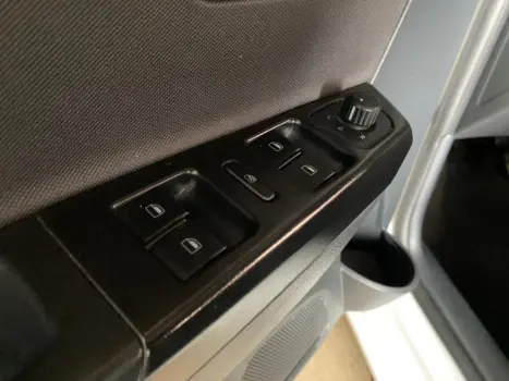 VOLKSWAGEN Fox 1.0 4P COMFORTLINE FLEX, Foto 13