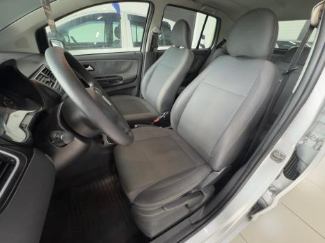 VOLKSWAGEN Fox 1.0 4P TREND FLEX, Foto 8