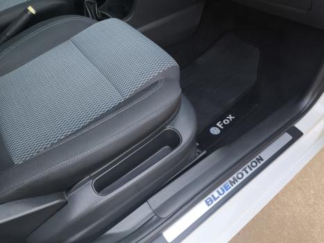 VOLKSWAGEN Fox 1.0 4P BLUEMOTION FLEX, Foto 10