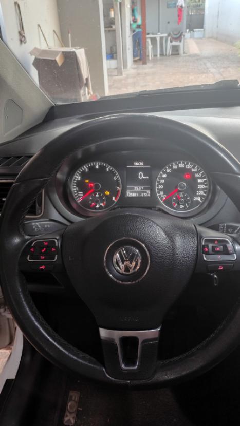 VOLKSWAGEN Fox 1.6 4P HIGHLINE FLEX, Foto 4