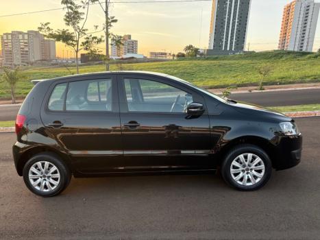 VOLKSWAGEN Fox 1.6 4P BLUEMOTION FLEX, Foto 1 VOLKSWAGEN Fox 1.6 4P BLUEMOTION FLEX, Foto 1
