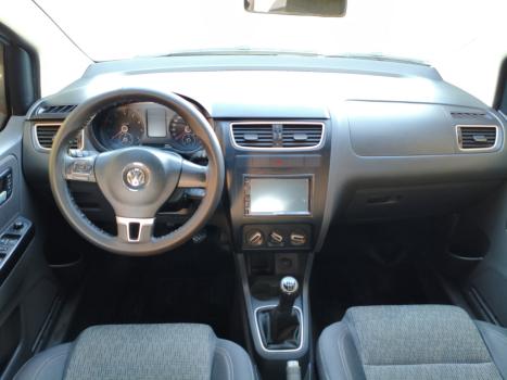 VOLKSWAGEN Fox 1.6 4P TREND FLEX, Foto 4