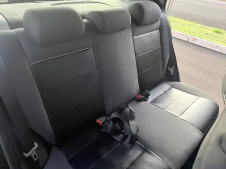 VOLKSWAGEN Fox 1.6 4P COMFORTLINE FLEX, Foto 16