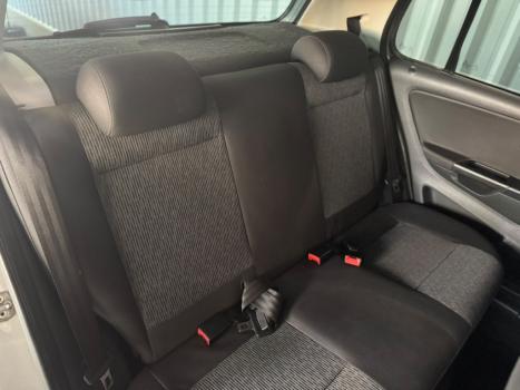 VOLKSWAGEN Fox 1.6 4P, Foto 8